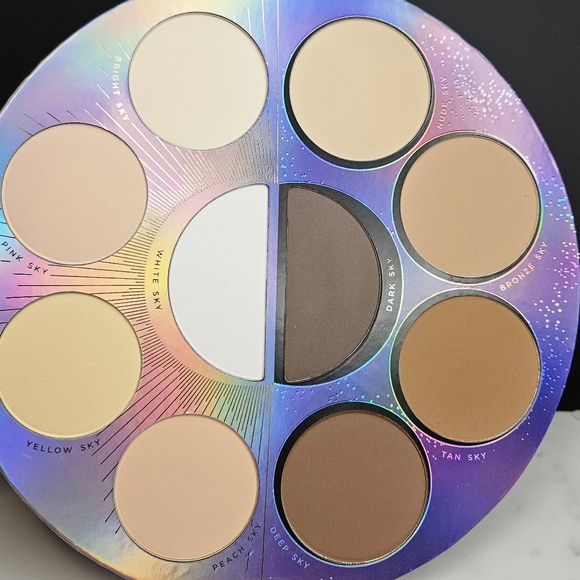 Lunar Beauty Outer Dimension Face Palette - Picture 3 of 3